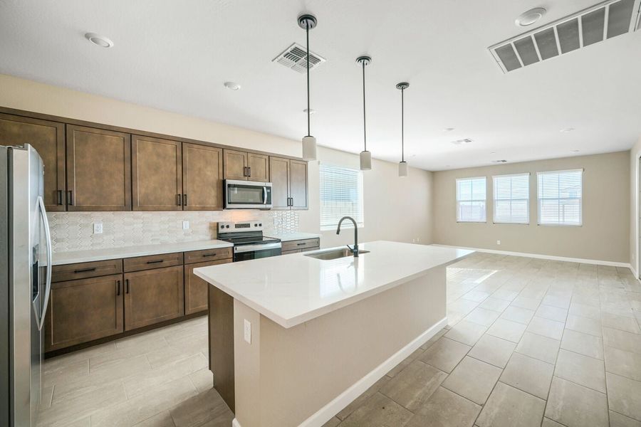 New Home in San Tan Valley, AZ.  - Slide 9