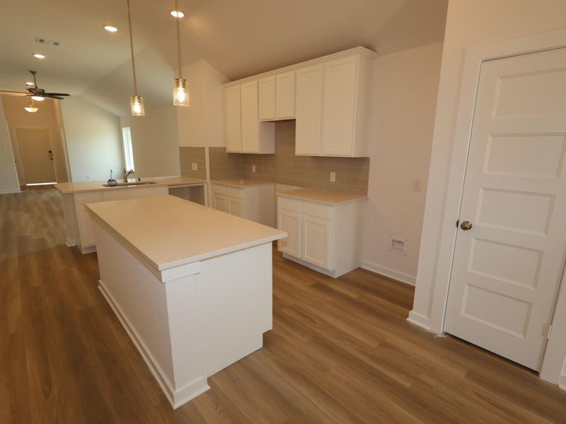 Image 27 of a home in Indian Springs. Image 27 of a home in Indian Springs.