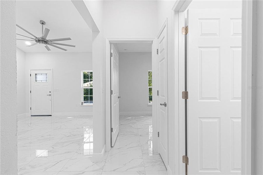 Spacious, unfurnished interior of a new home in , Summerfield (Image 14).