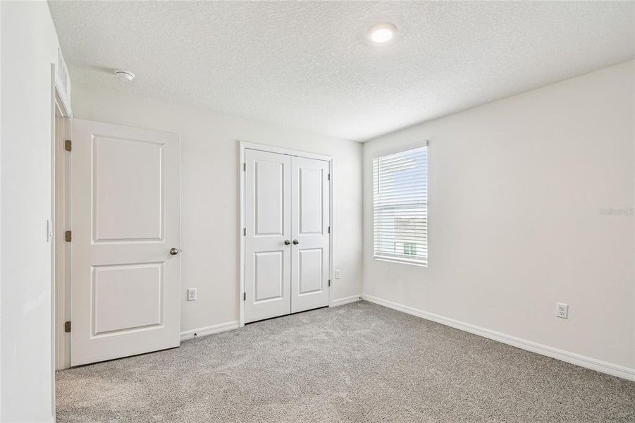 Spacious, unfurnished interior of a new home in River Park, Temple Terrace (Image 19). Spacious, unfurnished interior of a new home in River Park, Temple Terrace (Image 19).