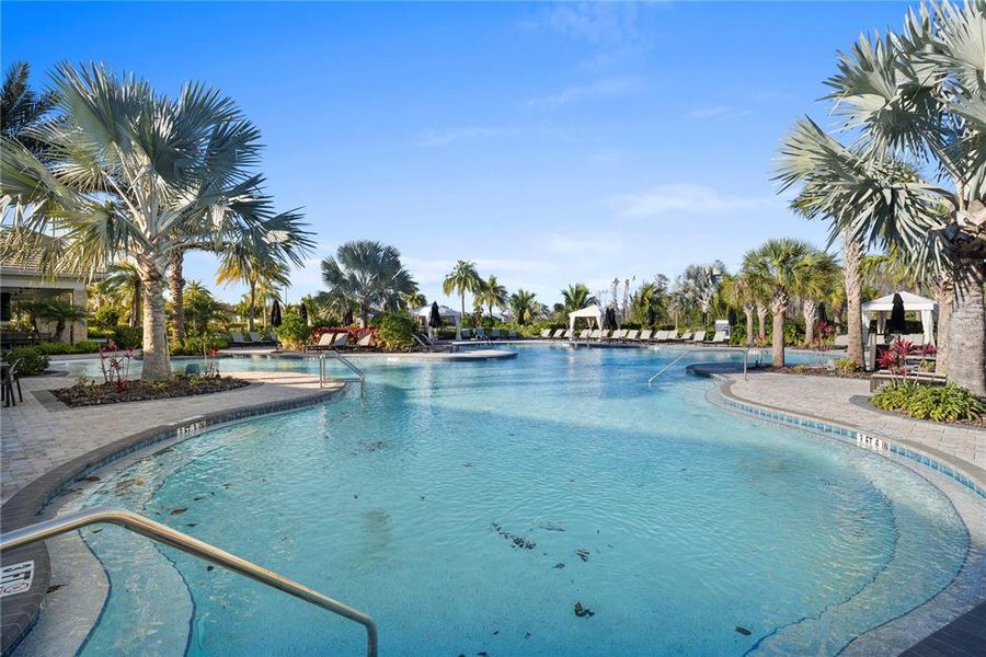 Community amenities in Esplanade at Wiregrass Ranch, Wesley Chapel (Image 67).