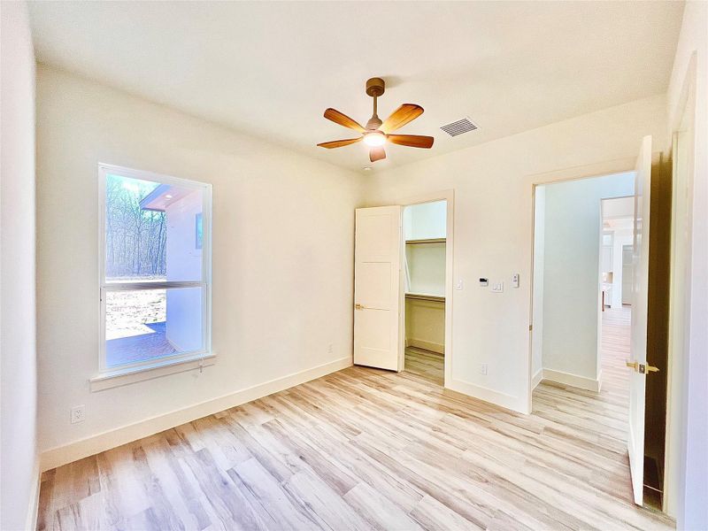 Spacious, unfurnished interior of a new home in , Dayton (Image 23).