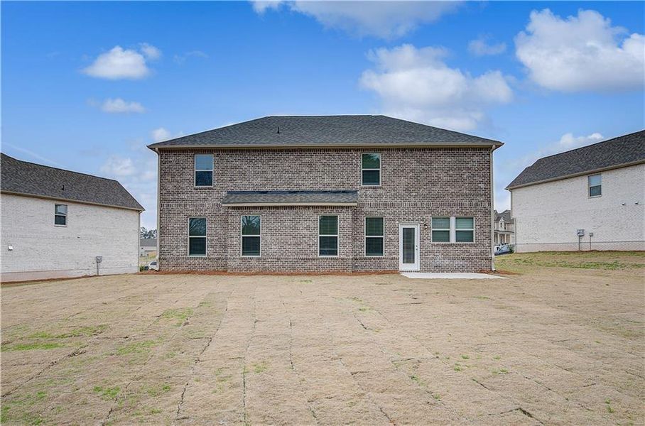Exterior details and patio area of a home in Adagio, Dacula (Image 4).