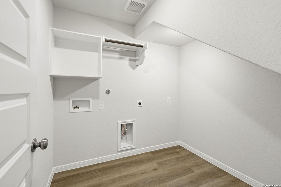 Spacious, unfurnished interior of a new home in Swenson Heights, Seguin (Image 18). Spacious, unfurnished interior of a new home in Swenson Heights, Seguin (Image 18).