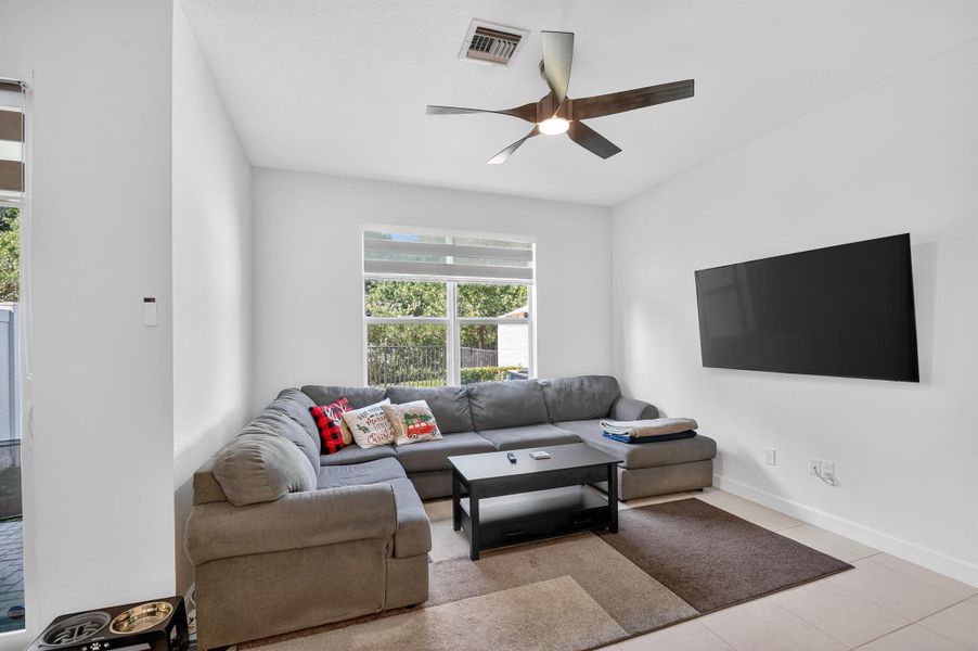Furnished interior view inside a new home in , Lake Worth (Image 17).