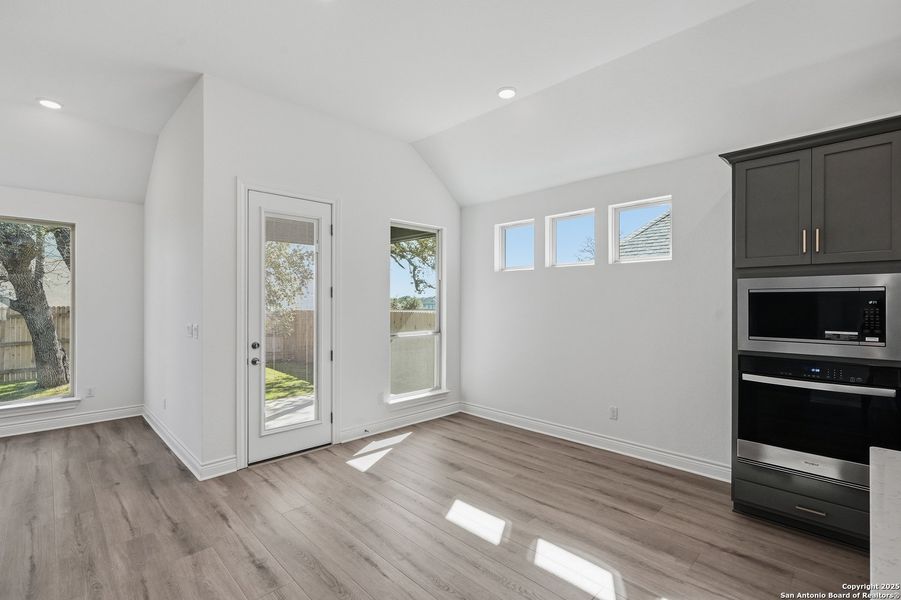 Spacious, unfurnished interior of a new home in Bison Ridge, San Antonio (Image 17). Spacious, unfurnished interior of a new home in Bison Ridge, San Antonio (Image 17).