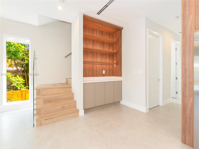 Furnished interior view inside a new home in , Fort Lauderdale (Image 9).