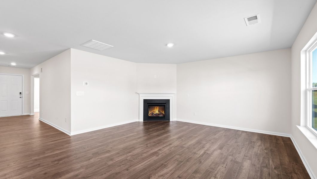 Representative unfurnished interior of a home built from the MACON by D.R. Horton in Harrier Point, Woodruff (Image 15).