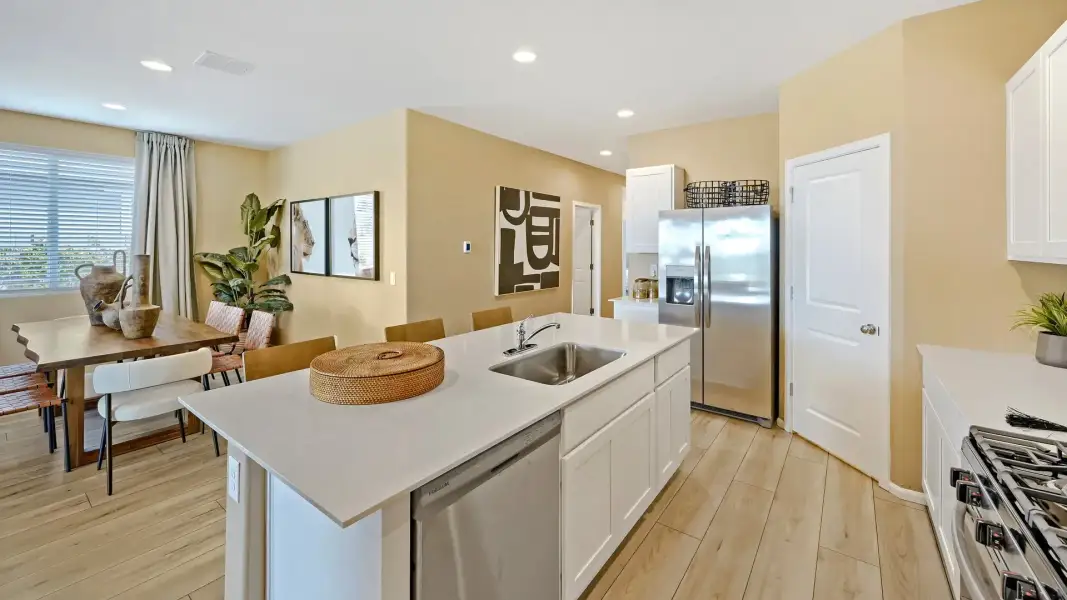 Representative furnished interior of a home built from the Hadley Plan 3470 by Lennar in Teravalis, Buckeye (Image 8).