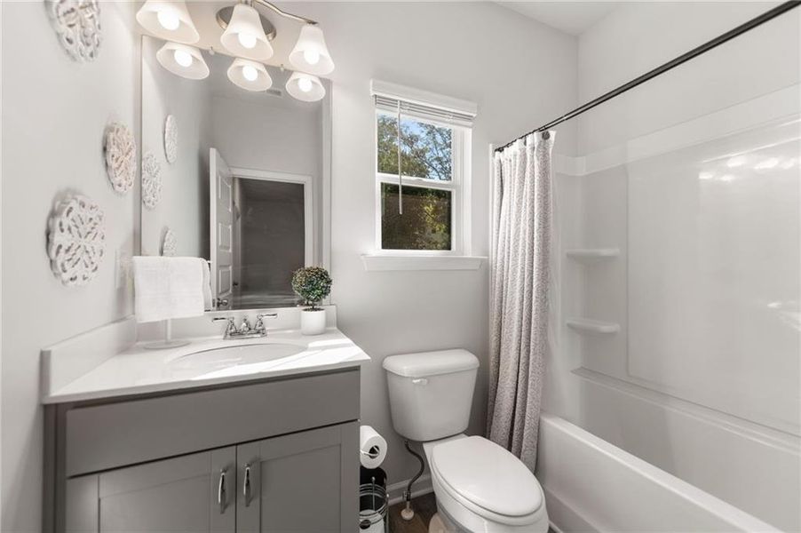 Furnished interior view inside a new home in , Jasper (Image 32).