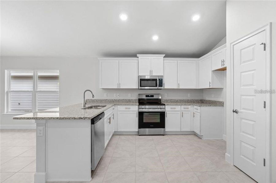 Furnished interior view inside a new home in Palm Coast, Palm Coast (Image 5).