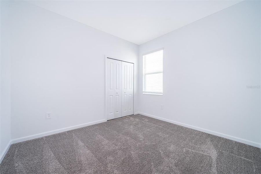 Spacious, unfurnished interior of a new home in Windsong: Estate Collection, Leesburg (Image 19).