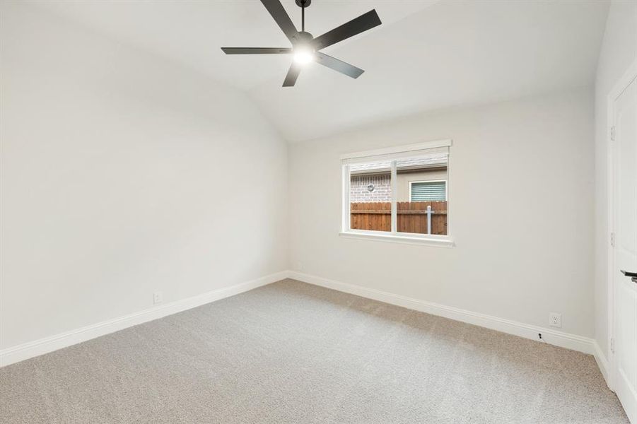 Spacious, unfurnished interior of a new home in Star Ranch, Godley (Image 17).