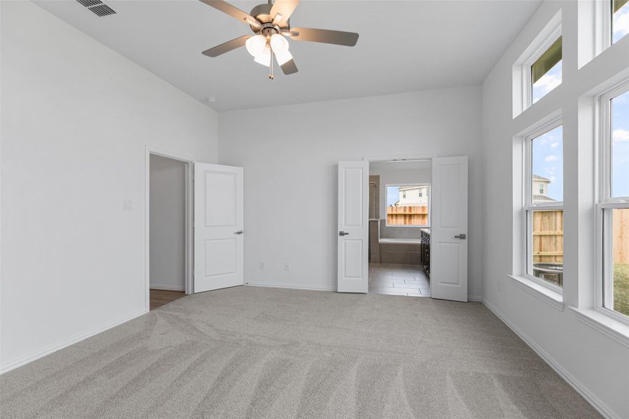 Spacious, unfurnished interior of a new home in Aldeana, Bonney (Image 23).