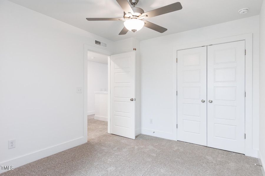 RDU_VaughanFarms_TH_Lot25_Aurora_QMI_Sec