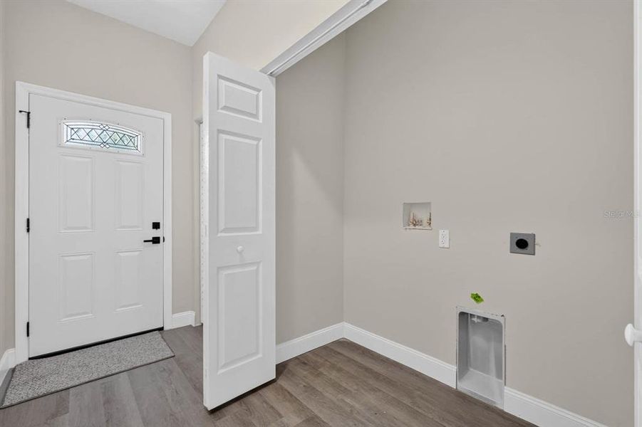 Spacious, unfurnished interior of a new home in , Daytona Beach (Image 28). Spacious, unfurnished interior of a new home in , Daytona Beach (Image 28).