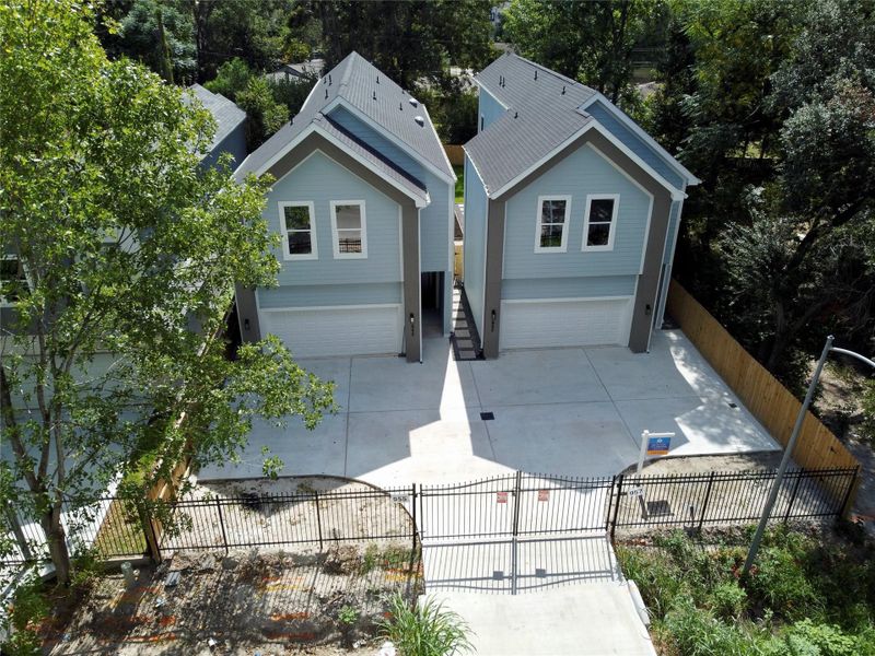 Front exterior of a new home in , Houston, TX, highlighting curb appeal (Image 2). Front exterior of a new home in , Houston, TX, highlighting curb appeal (Image 2).