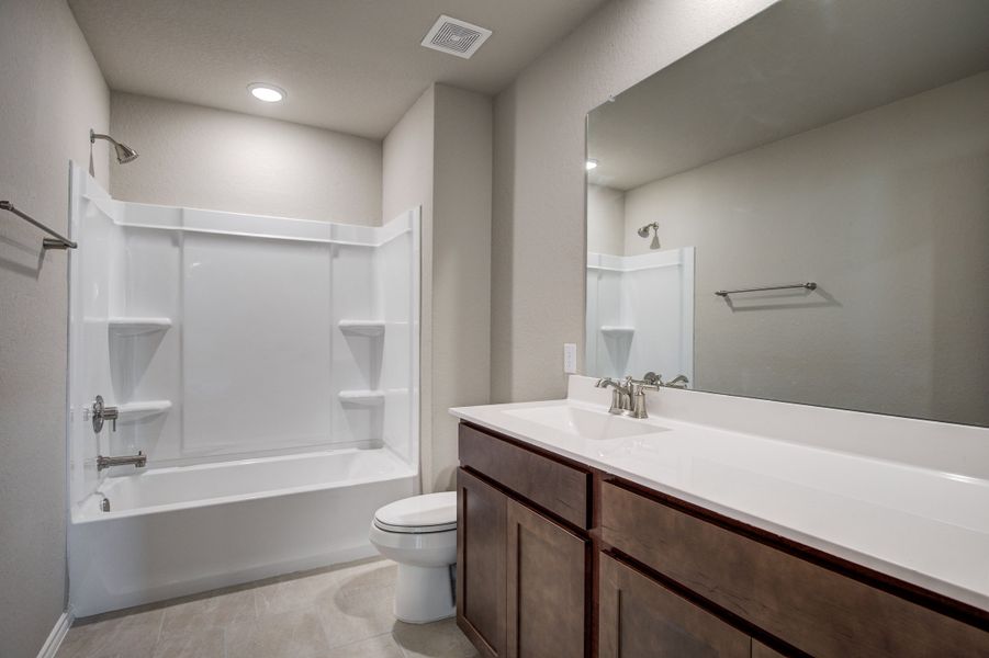 Representative furnished interior of a home built from the The Murray F by Davidson Homes LLC in Hickory Ridge, Elmendorf (Image 12).
