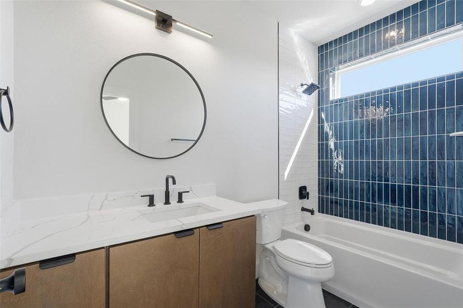 Furnished interior view inside a new home in , Dallas (Image 12).