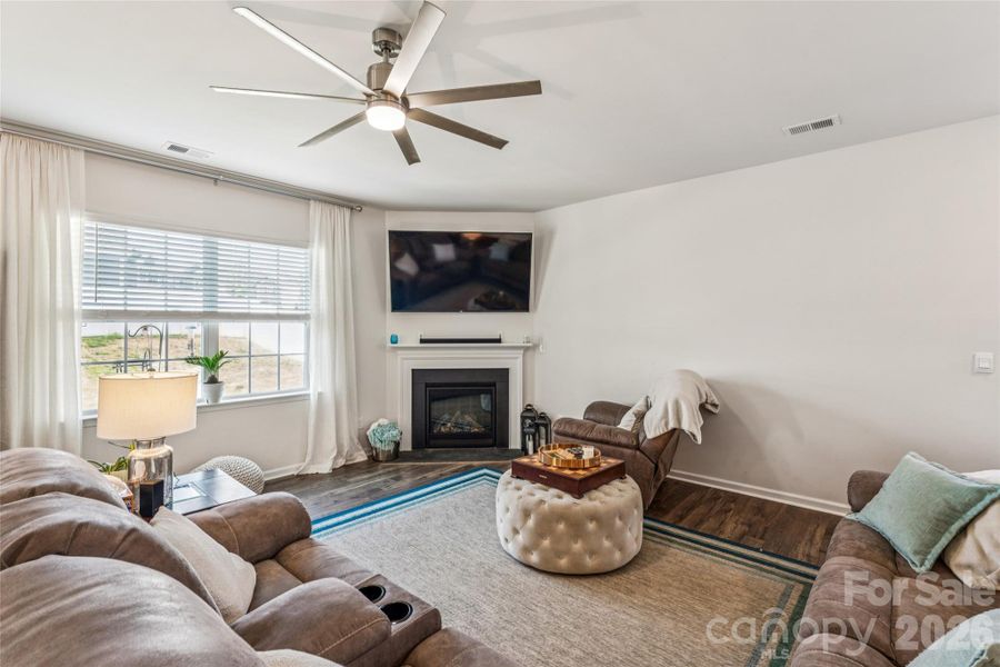 Furnished interior view inside a new home in Wallace Springs, Statesville (Image 9).