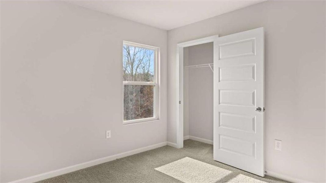 Spacious, unfurnished interior of a new home in Poplar Preserve, Newnan (Image 18).