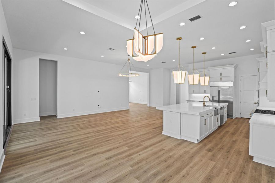 Spacious, unfurnished interior of a new home in Artistry Palm Beach, Palm Beach Gardens (Image 30).