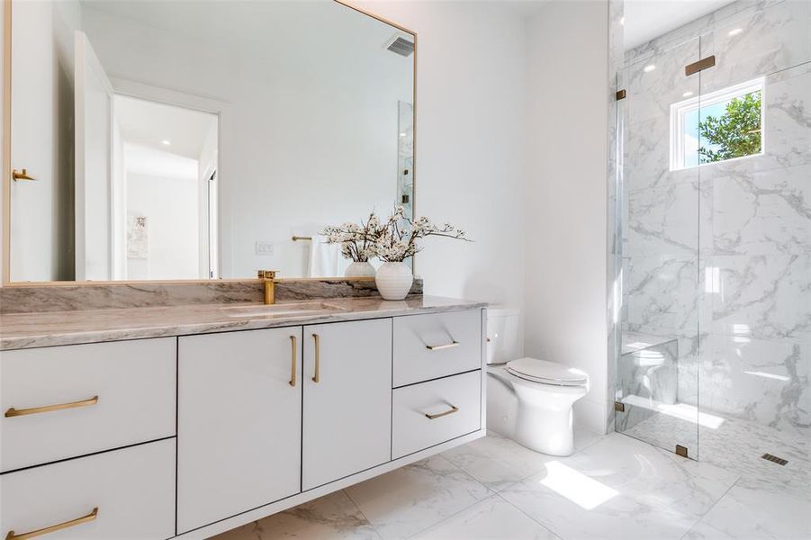 Furnished interior view inside a new home in , Dallas (Image 15).