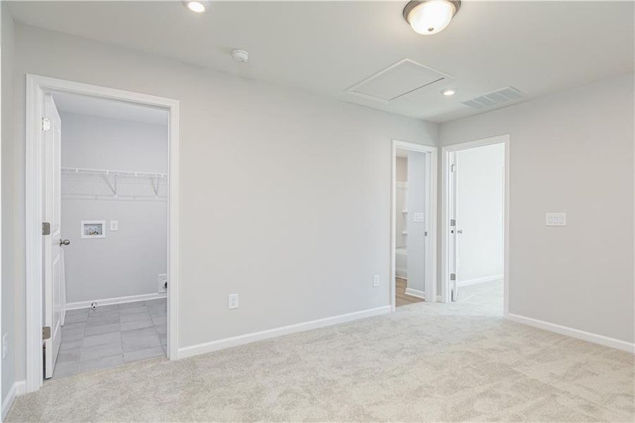 Spacious, unfurnished interior of a new home in Kingsley, Acworth (Image 14).