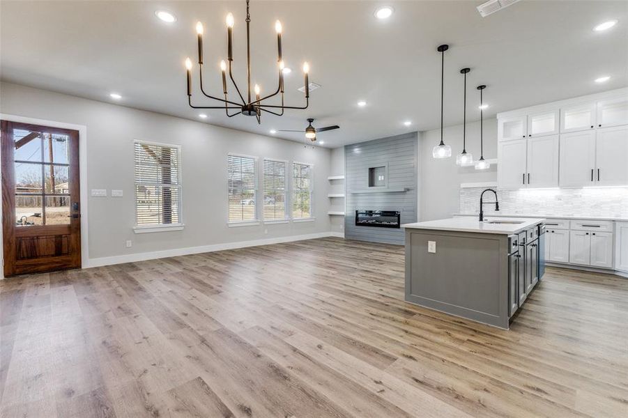 Spacious, unfurnished interior of a new home in , Dallas (Image 15).