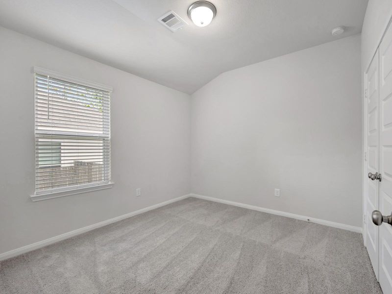 Photo is not of the actual home, but is an inspirational photo of builder’s model home and may depict options, furnishings, and/or decorator features that are not included Photo is not of the actual home, but is an inspirational photo of builder’s model home and may depict options, furnishings, and/or decorator features that are not included