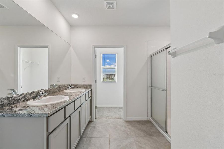 Furnished interior view inside a new home in Epperson, Wesley Chapel (Image 11).
