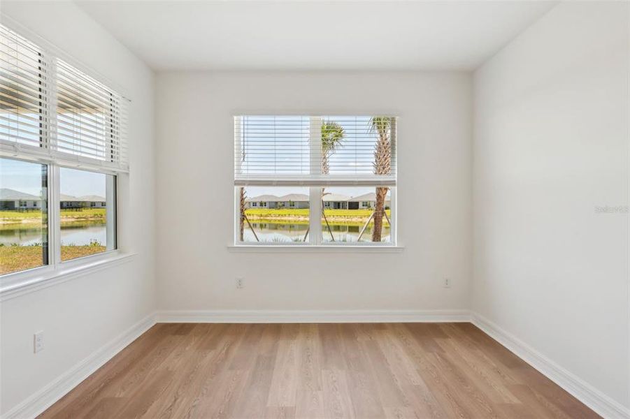 Spacious, unfurnished interior of a new home in Crescent Lakes - Signature Series, Punta Gorda (Image 19).