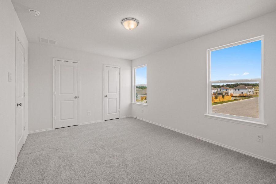 Spacious, unfurnished interior of a new home in Sonterra - Cool Water, Jarrell (Image 12).