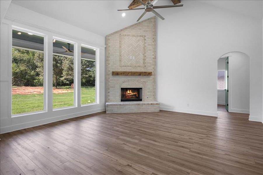 Spacious, unfurnished interior of a new home in , Jacksonville (Image 31). Spacious, unfurnished interior of a new home in , Jacksonville (Image 31).