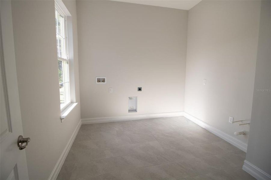 Spacious, unfurnished interior of a new home in Pine Ridge Estates, Beverly Hills (Image 32). Spacious, unfurnished interior of a new home in Pine Ridge Estates, Beverly Hills (Image 32).