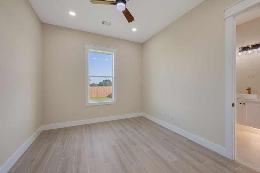 Spacious, unfurnished interior of a new home in , College Station (Image 31).