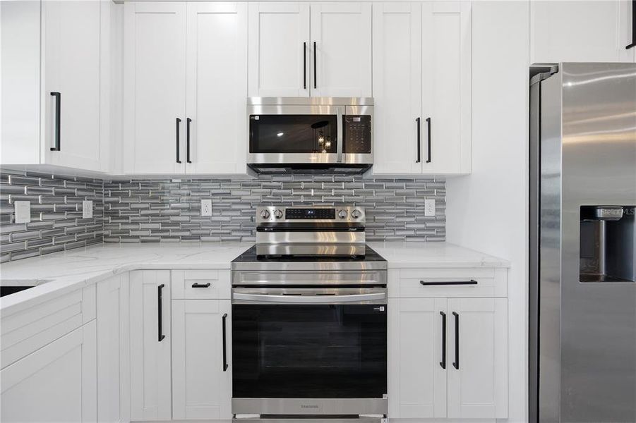 Furnished interior view inside a new home in , Ocala (Image 10).