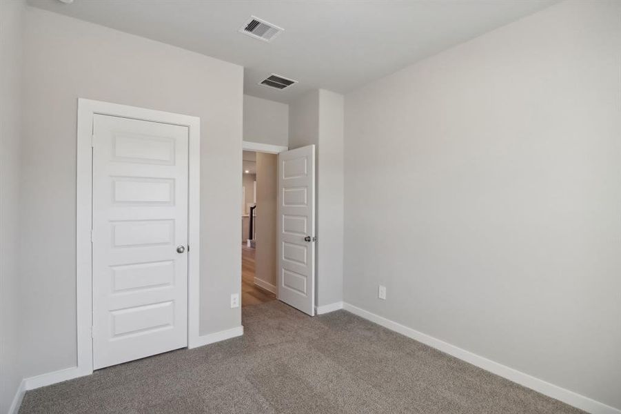 Photo is not of the actual home but is an inspirational photo of builder’s model home and may depict options, furnishings, and/or decorator features that are not included. Photo is not of the actual home but is an inspirational photo of builder’s model home and may depict options, furnishings, and/or decorator features that are not included.