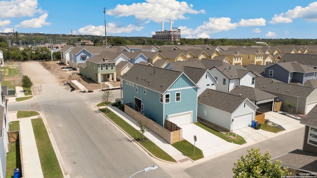 Image 10 of a home in Town Creek.