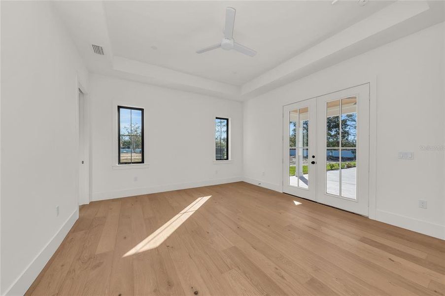 Spacious, unfurnished interior of a new home in , Sarasota (Image 54). Spacious, unfurnished interior of a new home in , Sarasota (Image 54).