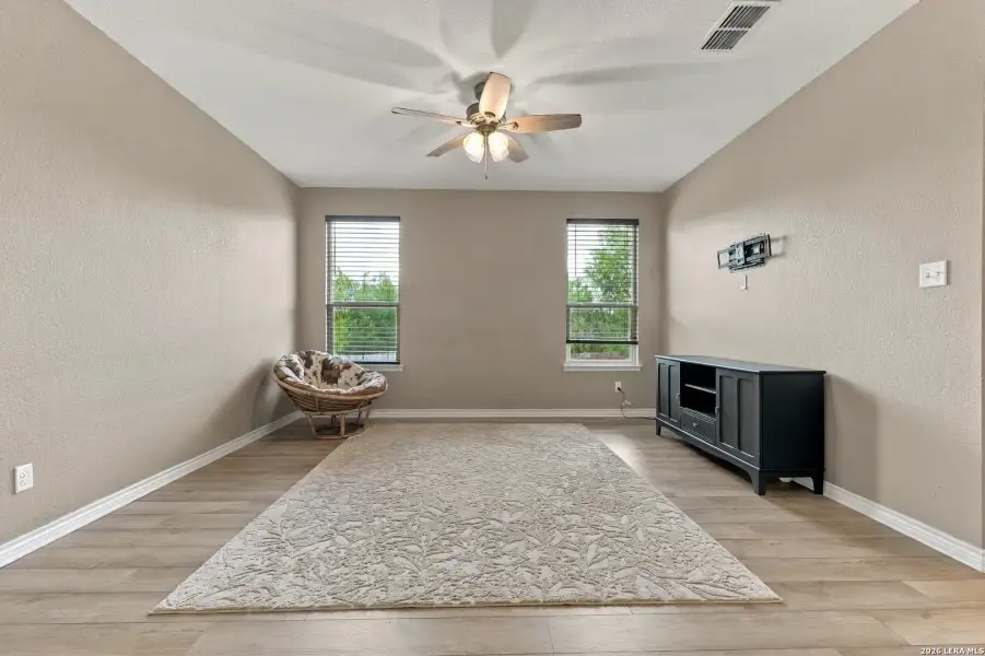 Image 41 of a home in .