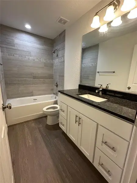 Furnished interior view inside a new home in , Ocala (Image 5).