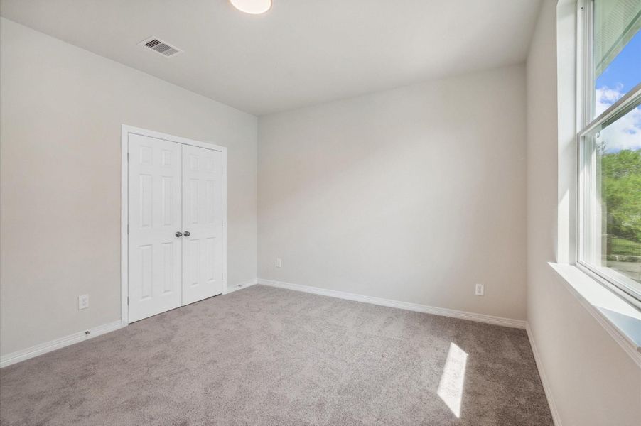 Spacious, unfurnished interior of a new home in , La Porte (Image 10).