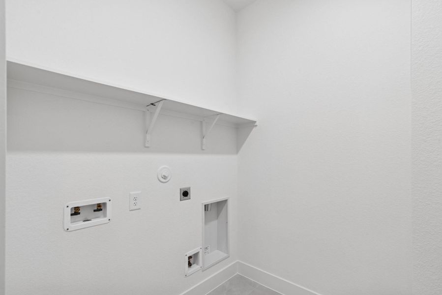 Spacious, unfurnished interior of a new home in ARTAVIA 50' Homesites, Conroe (Image 17).