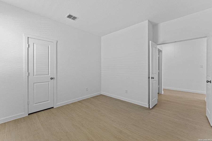 Spacious, unfurnished interior of a new home in Hightop Ridge, Converse (Image 18).