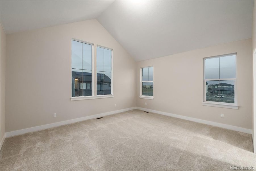 Spacious, unfurnished interior of a new home in West Grange, Longmont (Image 24).