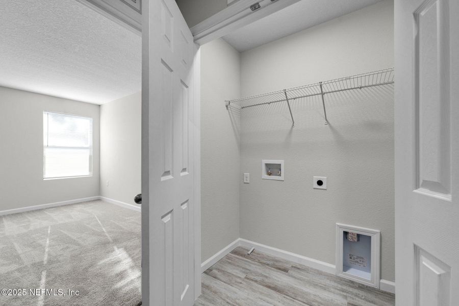 Spacious, unfurnished interior of a new home in , Jacksonville (Image 27).