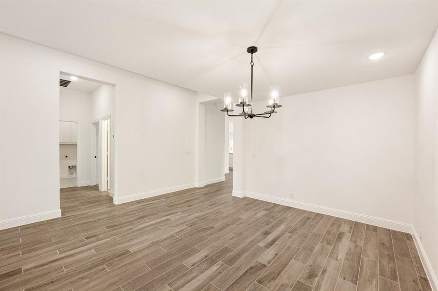 Spacious, unfurnished interior of a new home in Glenbrook, Red Oak (Image 37).