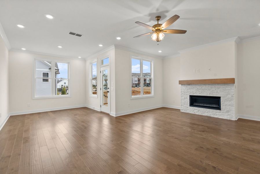 Representative unfurnished interior of a home built from the The Grayson II by The Providence Group in Waterside Townhomes, Peachtree Corners (Image 21).