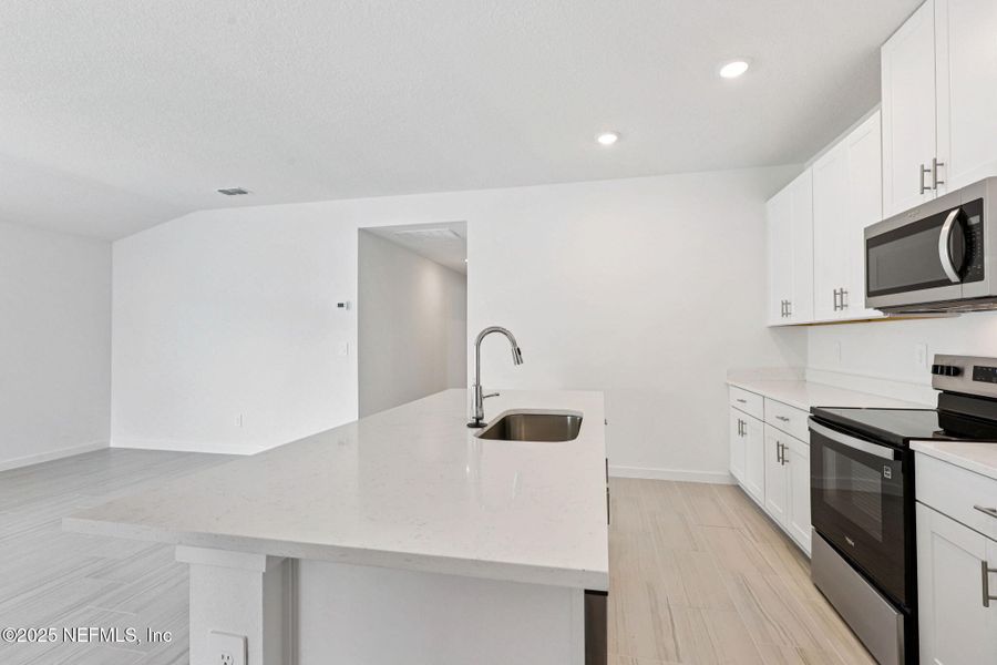 Furnished interior view inside a new home in Azalea Creek, Jacksonville (Image 7).